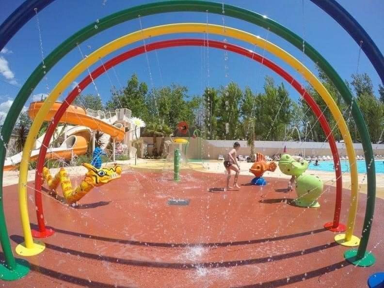 Campsite Mobil-home A Valras-plage Au Les Sables Du Midi Serignan